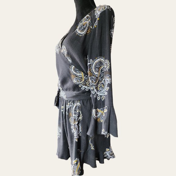 FREE PEOPLE Paisley Ruffle Romper Size SMALL - Picture 4 of 9